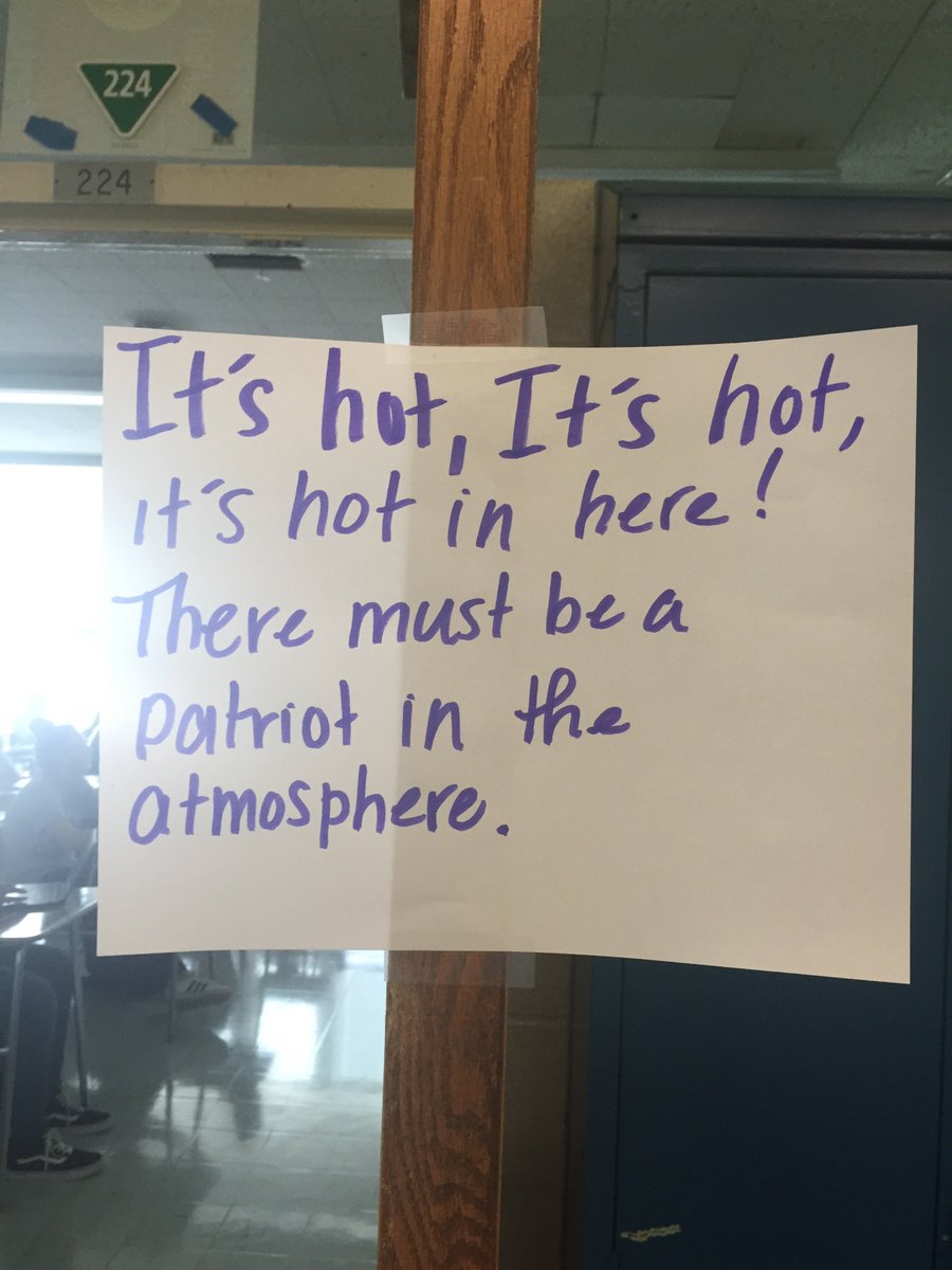 PCSDHistory's tweet image. Having a little fun on this hot day! #mystudentsrock