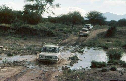 KResearcher's tweet photo. The Nairobi - Mombasa road in 1962. https://t.co/qNu8SiunC8