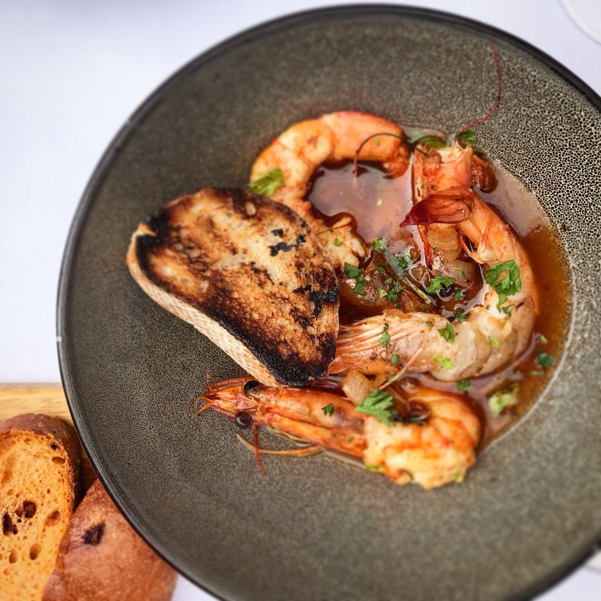 King prawns with chilli oil &amp; garlic. Stunning #fresh #seasonal #sustainable #respect #centrallondon #thinkeatdrink new #projects #hospitality #business get in touch! info@thinkeatdrink.co.uk #food #drink #restaurants #popups #events #london #eat  #eatclean #eatgood #foodie