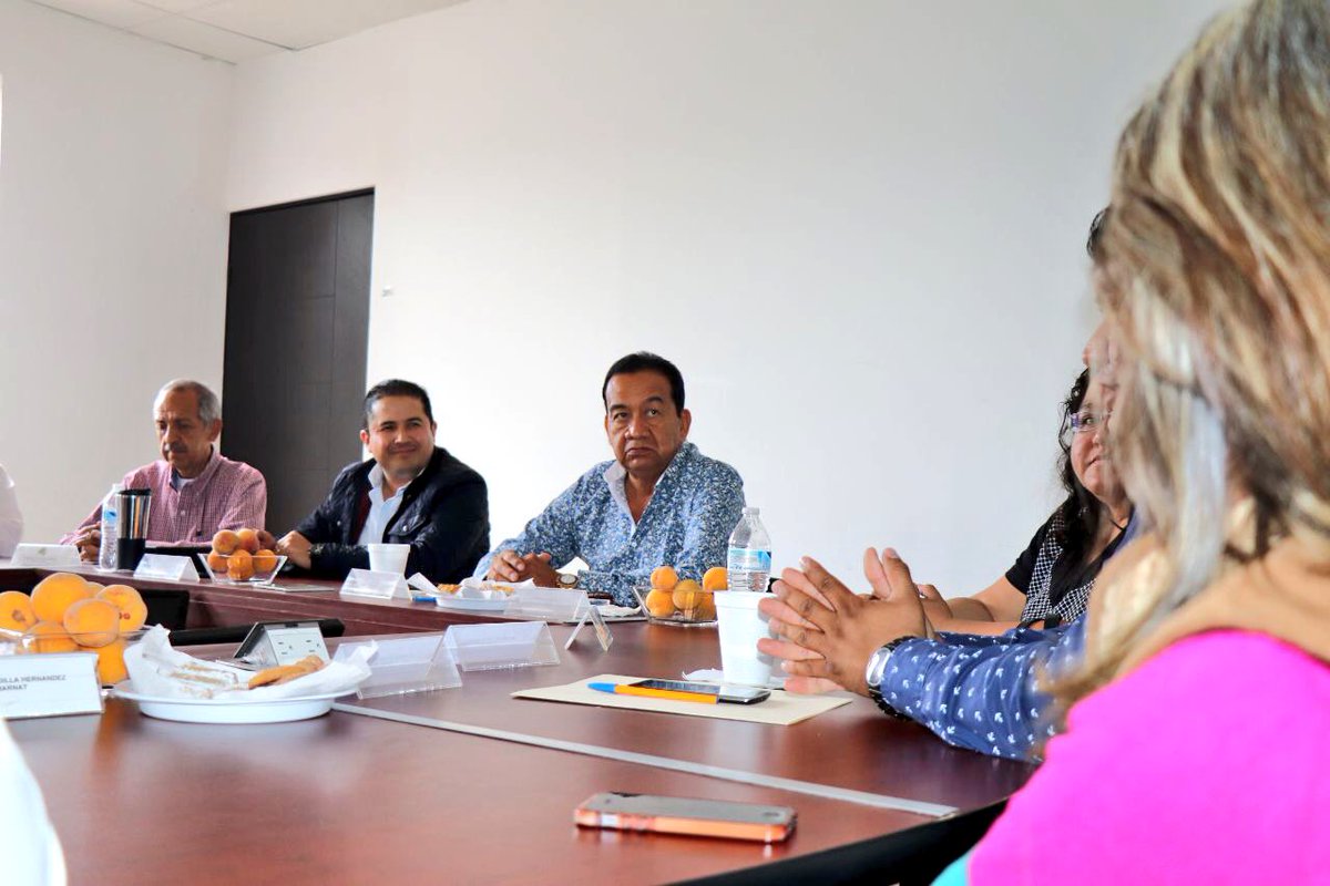 CamarilloMVZ's tweet photo. En este momento nos encontramos en la #FundaciónHidalgoProduce dónde su presidente Alfonso Lugo rinde su informe anual ante asociados a la fundación. https://t.co/qMEKShy0sZ
