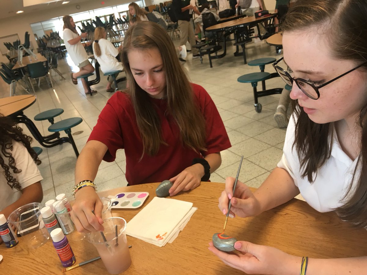 nancybarkan's tweet photo. Come to the main lobby now.  We’re painting rocks! We’ve got plenty of rocks to share with you.  #gibbonscrafts https://t.co/YmZrPDGczO