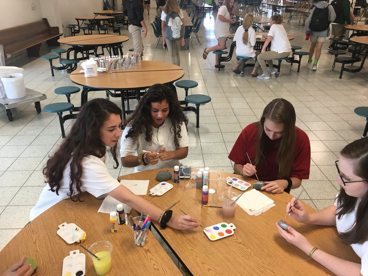 nancybarkan's tweet photo. Come to the main lobby now.  We’re painting rocks! We’ve got plenty of rocks to share with you.  #gibbonscrafts https://t.co/YmZrPDGczO
