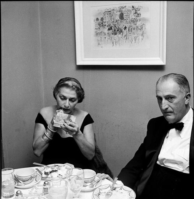 A massive collection of outtakes from Stanley Kubrick's work as a photographer for Look Magazine is available for study via <a href="/MuseumofCityNY/">Museum of the City of NY</a> online archives collections.mcny.org/Explore/Highli… #Photography #StanleyKubrick