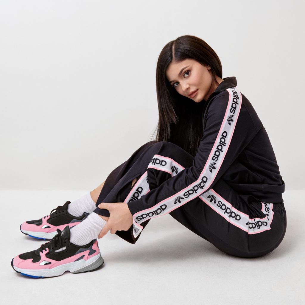 foot locker adidas falcon