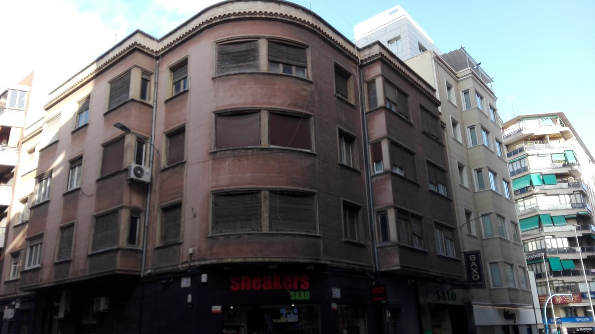 alicantinismo's tweet photo. Casas muy antiguas muy cerca de #Maissonave https://t.co/61BW9ms7pC