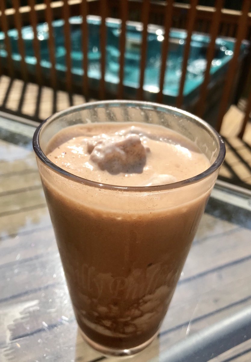 SmoothiesMom's tweet photo. Bonebroth Mocha Frappuccino Best thing I ever tasted! Better than DD #Refreshing #HealthyHeatBuster #BoneBrothHeaven https://t.co/qcXM6Y2tRE