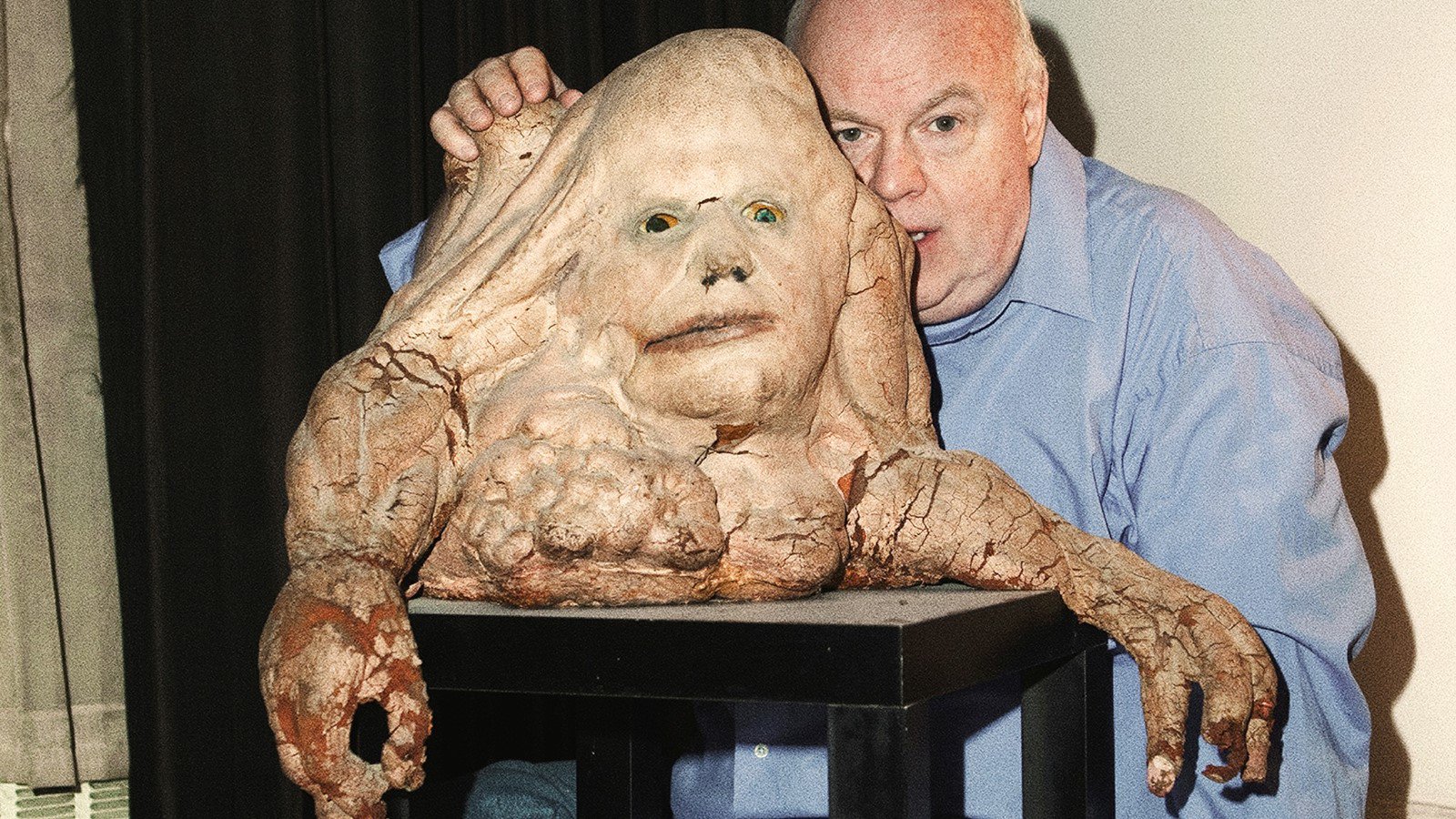 Happy Birthday Frank Henenlotter! 

Celebrate with always awesome BASKET CASE:  