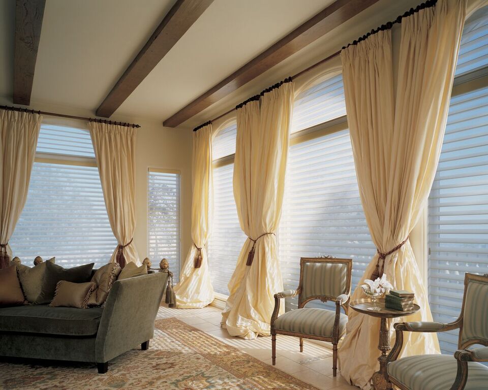 superiorblindaz's tweet image. Silhouette® Window Shadings diffuse strong incoming light and transforms it into a soft glow. The absolute leader in light transformation, enjoy these shades with the added benefit of privacy. #hunterdouglas #lighttransformation #strong #design #leader #crafted #ambient