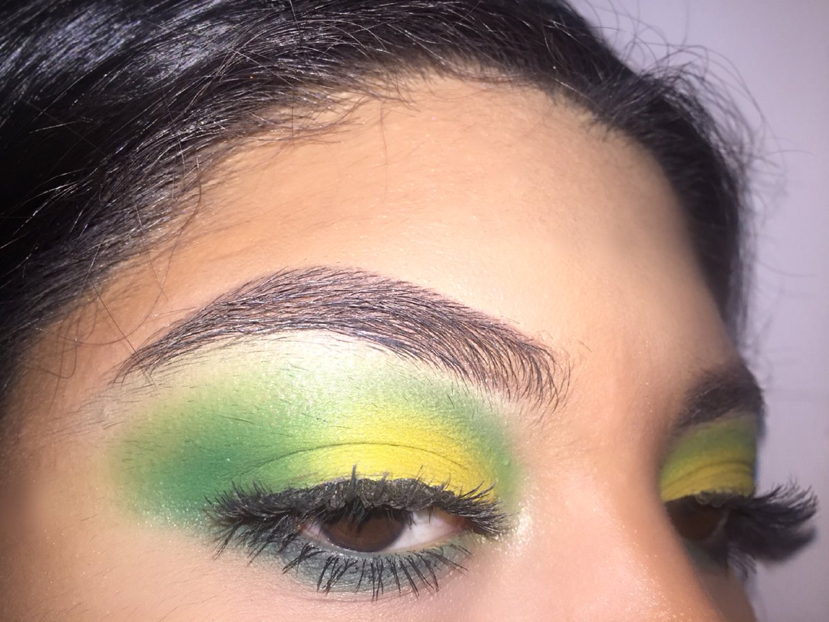 yyessica__'s tweet photo. Lemon-Lime 💛💚
-
Products used: -
*Eyes: @NyxCosmetics @bhcosmetics @COVERGIRL @KissProducts @tartecosmetics -
*Face: @milanicosmetics @PFCosmetics @Lagirlcosmetics @elfcosmetics @bhcosmetics #mua #makeup #makeupfeed #follow #makeupartist #makeupaddict https://t.co/LfEjVbSZOs