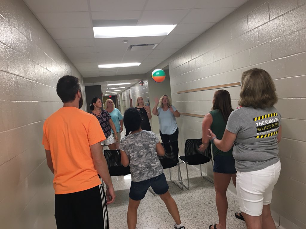 milliga2's tweet photo. #ALLinALLthetime #luaugames @MadduxMustangs #weareFHSD https://t.co/C0GjiHu5p0