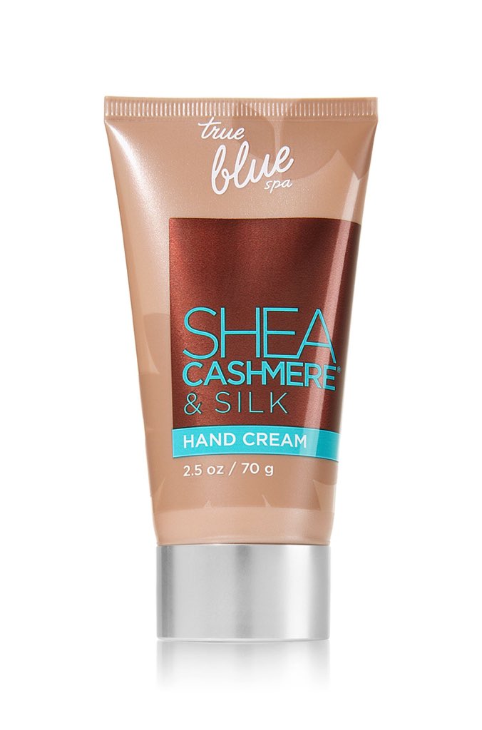 MawmaLilly's tweet photo. @snooki Here, Mawma! Bath &amp; Body works sells this and it’s my favorite to throw in my diaper bag lol https://t.co/jO2WOjoOLC