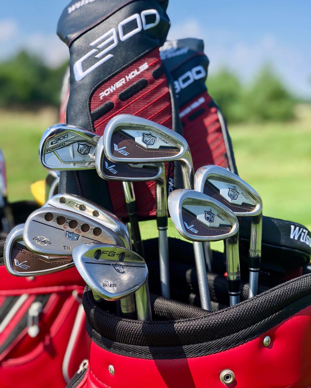 Wilson Golf On Twitter Here S What Troy S Got In The Bag D300 Driver 9 V4 2 Utility C300 Forged 4 V6 Raw 5 9 Pw Pmp 50 54 58 Twitter