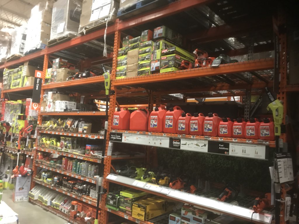 Miss_T_Holland's tweet image. #OverheadOrganization at its best! I’m so proud of DHAndre. All overheads completed by Wednesday! This is what happens when you focus on overheads everyday! @FelixRamirezD82 and these associates enjoyed the #CardBoardChallange @NalineeHobert