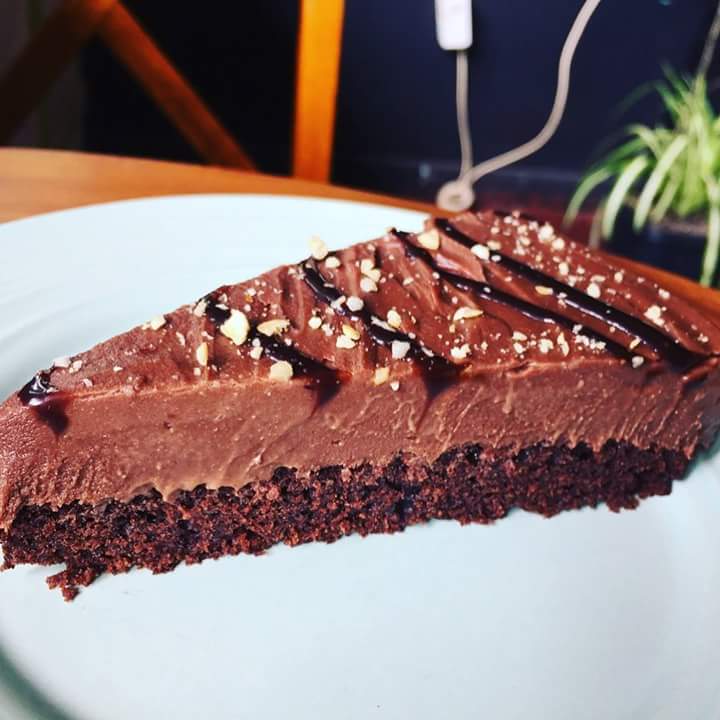 Hoy los esperamos con una rica tarta de Chocovegan..Pedidos y reservas al wsp +56977078961 o visitanos en Irlanda 1881 #huachocopihue  #Valdivia #Valdivianas #Vegan #veganfood Visita nuestro #intagram  #Facebook