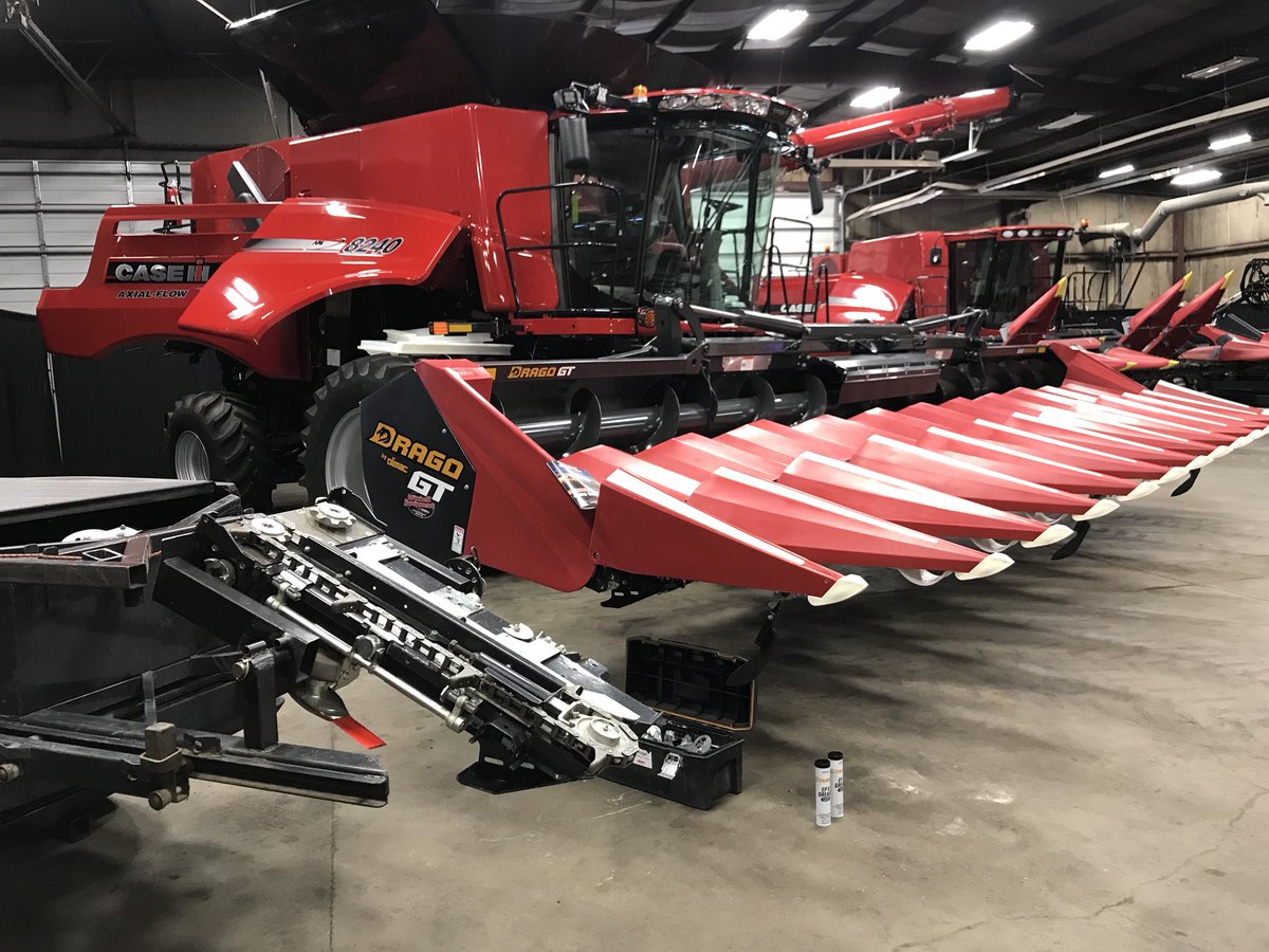 patsabers's tweet image. My office for the afternoon. In Atkinson NE @MitchellEquip for open house. Best corn head on the market. #capturemoreyield #everykernelcounts