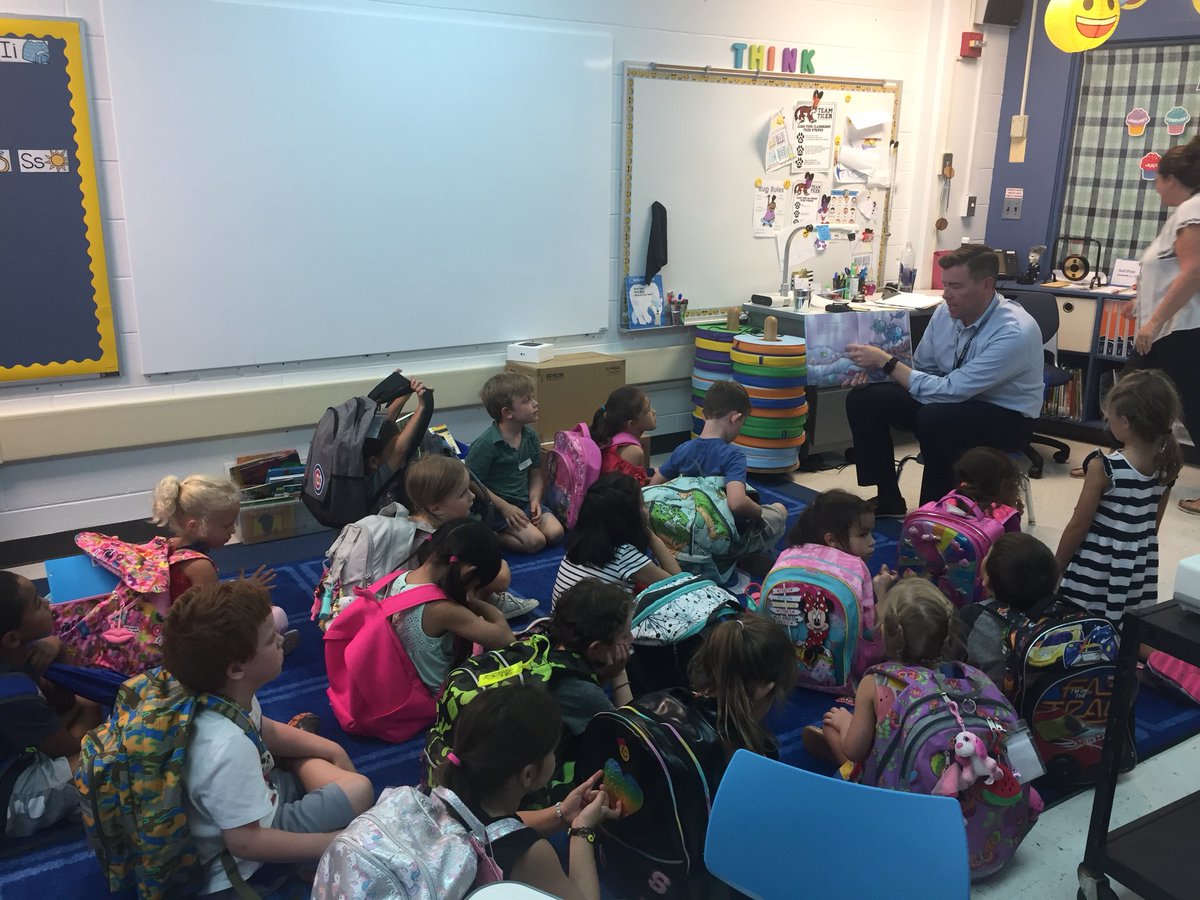 Leslie Tangman tweet media