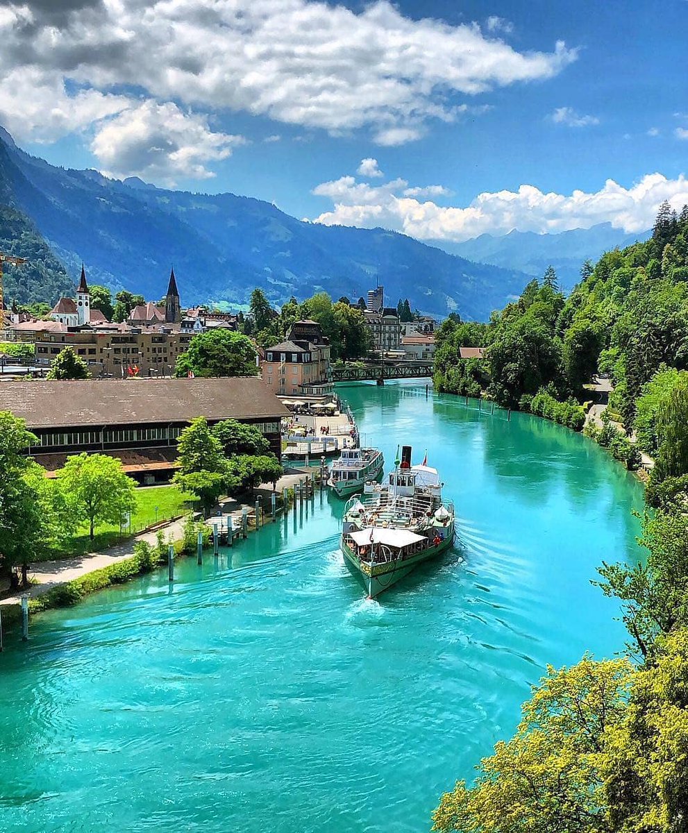 A1ALimo's tweet photo. If #Switzerland isn't on your bucket list yet, add it ASAP ππΌ and don't forget - we service here! π·: @city.in.europe #A1ALimo #viptravel #vipservice https://t.co/uTpuiNjCOt