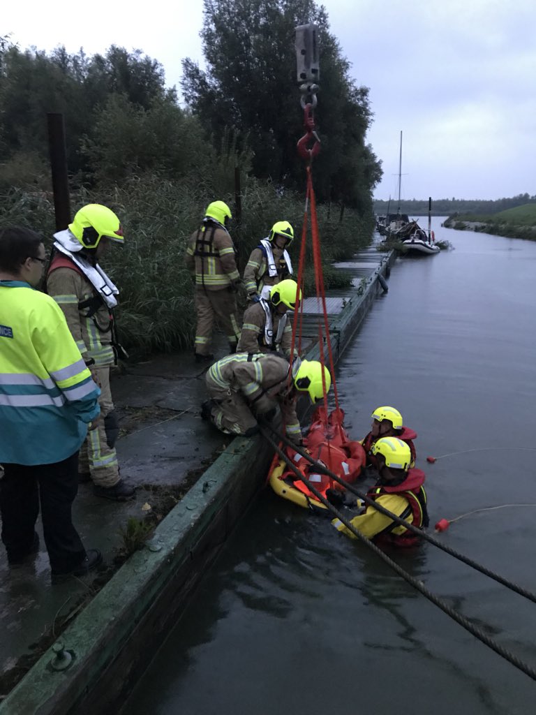Vanavond hebben we <a href="/Kazbrd/">Alt Account</a> een oefening gedaan met onze #vrr buren <a href="/KazAlbr/">Brw Albrandswaard</a> #betereengoeiebuur