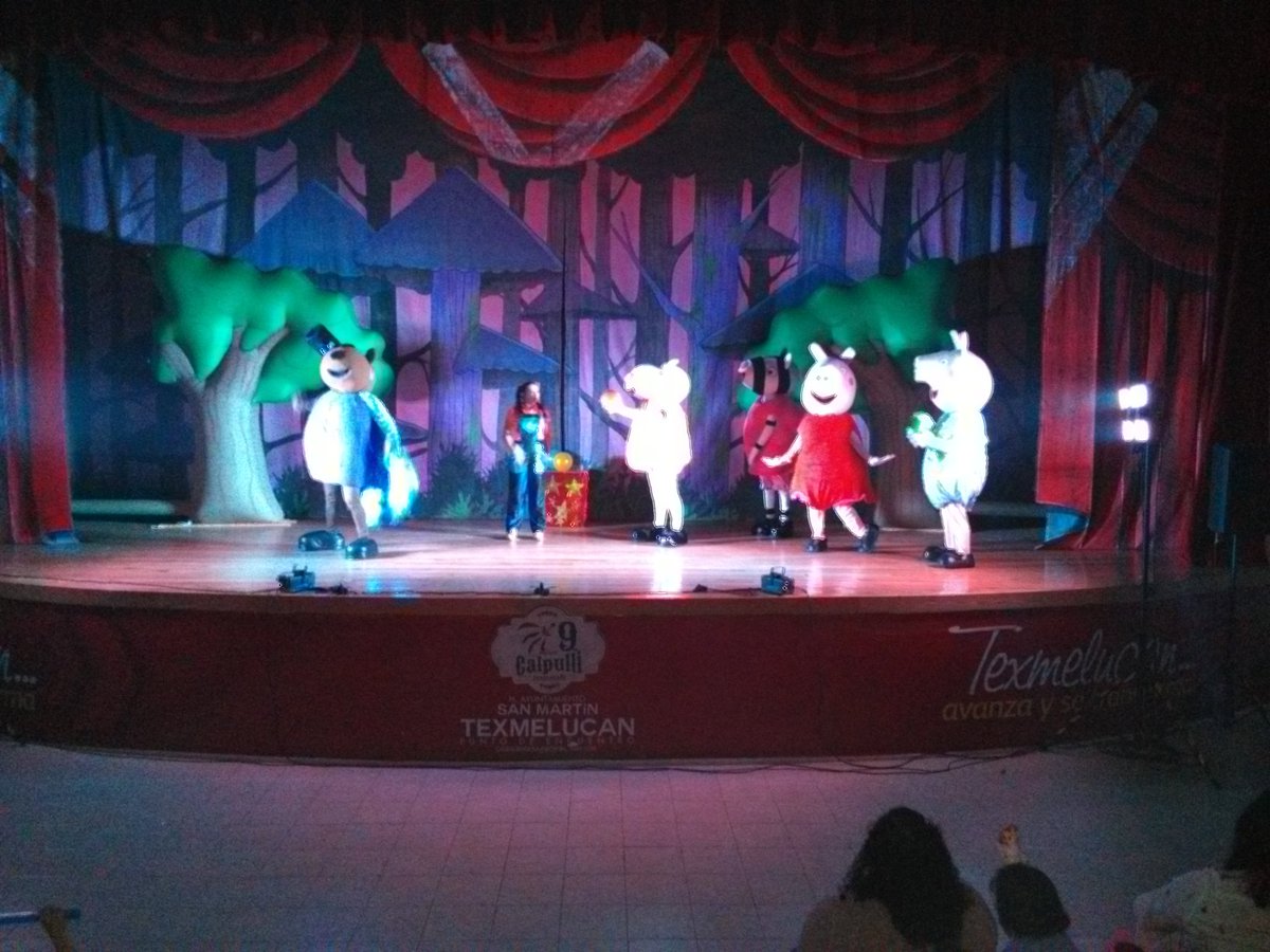 TurismoTex's tweet photo. Inicia primera función de la obra de teatro Peppa Pig dentro del 9no Festival Calpulli en el Complejo Cultural Texmeluquense. https://t.co/xngmvqEwUy