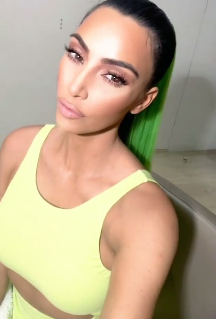 Neon clothes and green hair 💚