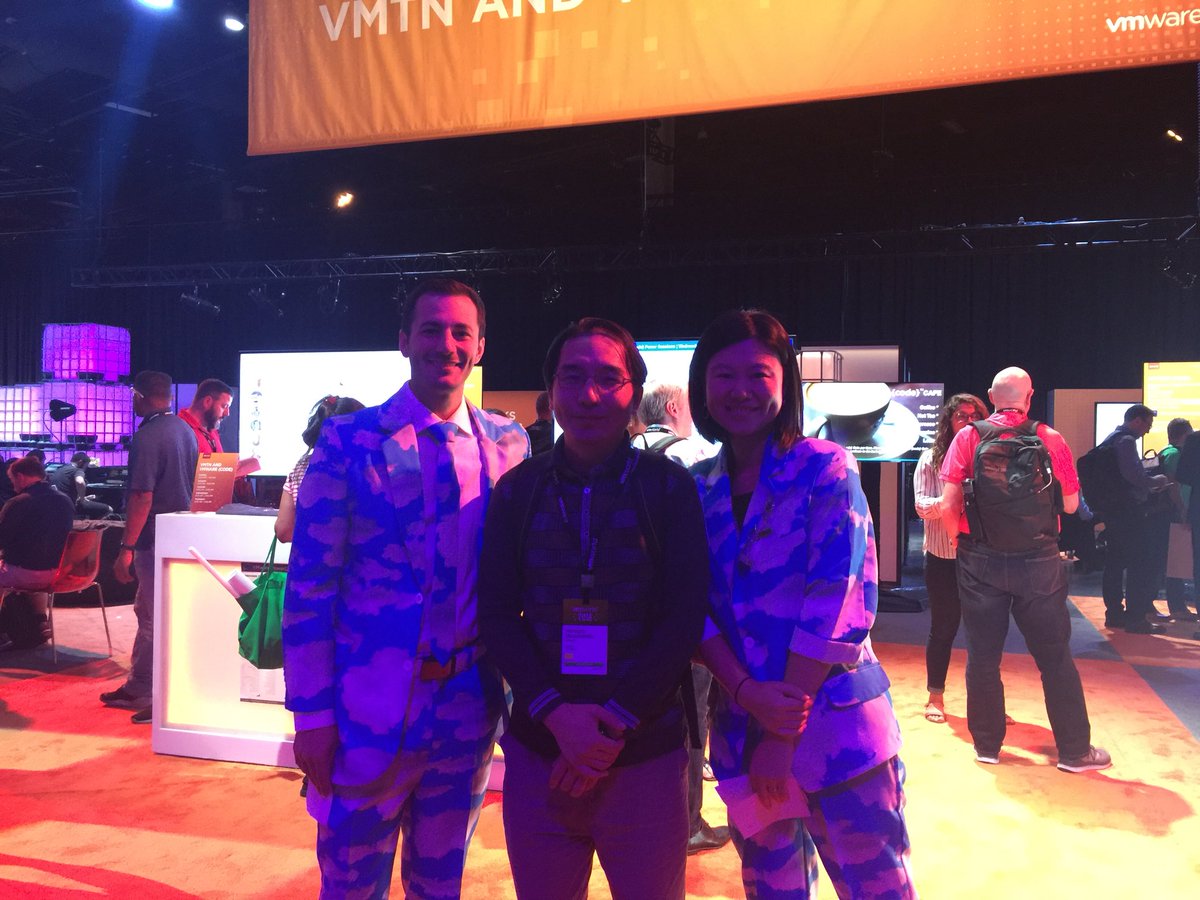 mychen66's tweet photo. Cloud suites at VMworld. Go PKS. #containerSquad. https://t.co/yU4a9V7oaq