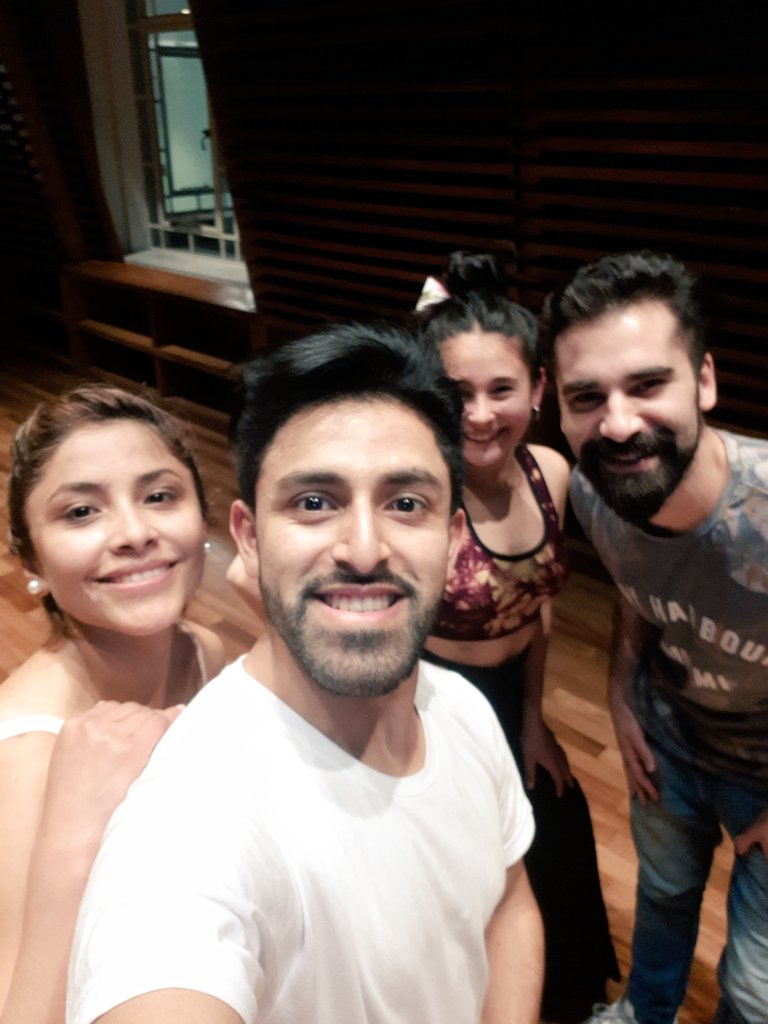 leoluissosa's tweet photo. Ensayo #compañeras del #BalletFederal https://t.co/ZoJAyt5XdQ