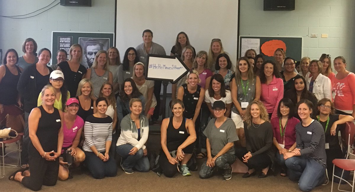 Hoffman Room Parents getting ready for a great year.
We L♥️VE Our Volunteers! 
#WeAreD34 #HoffmanHornets #HEHOMakesItHappen