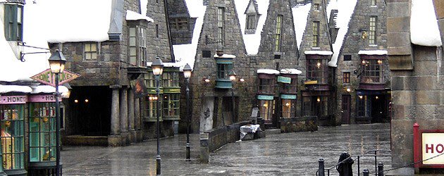 -- Rol con <a href="/Teddysuiss/">Ted Lupin</a> en Hogsmeade. --

Reencuentro familiar