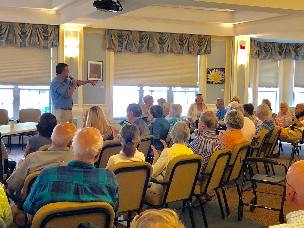 I've spent a lot of time chatting with seniors all across #ma3 and today was at Newbury Court in Concord. I love these conversations. But today was an extra special one because my mom, sisters, and niece tagged along. 3 generations, all-in on #TeamRufus 😃