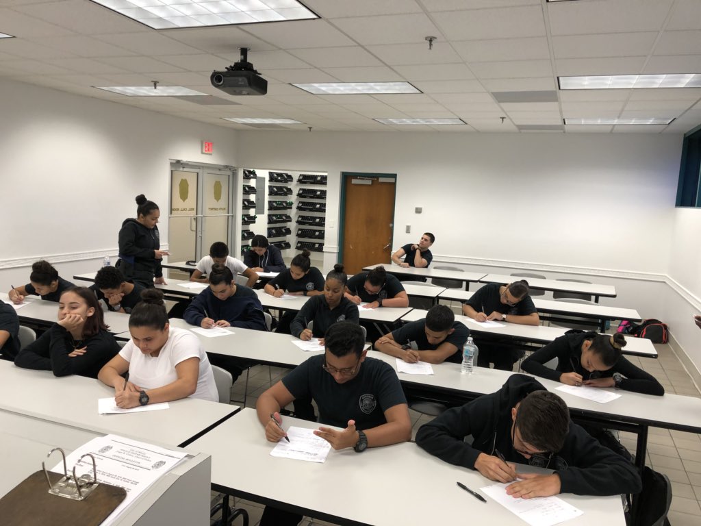 mpdpoliceexplo1's tweet image. Come join our next meeting. Every Wednesday at 5:30-8:00pm, Post 122 weekly meetings . @AlbertGuerraMPD @MiamiPD @mpdpoliceexplo1