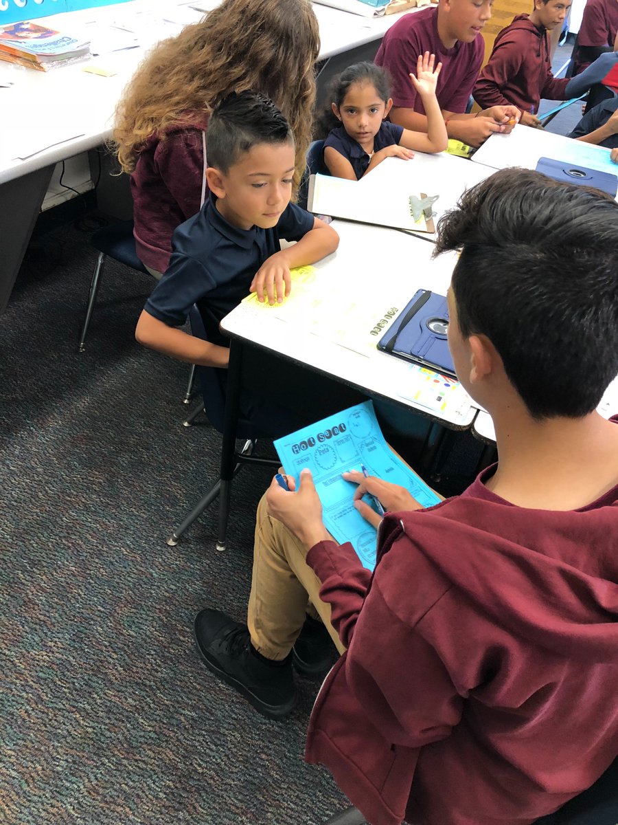 JulieDMedina's tweet photo. We loved our first #buddyup with our 2nd grade buddies! Ss got to know each other and created secret handshakes. #feasterbuddies #feasterlearns https://t.co/mTXMkhuSwo