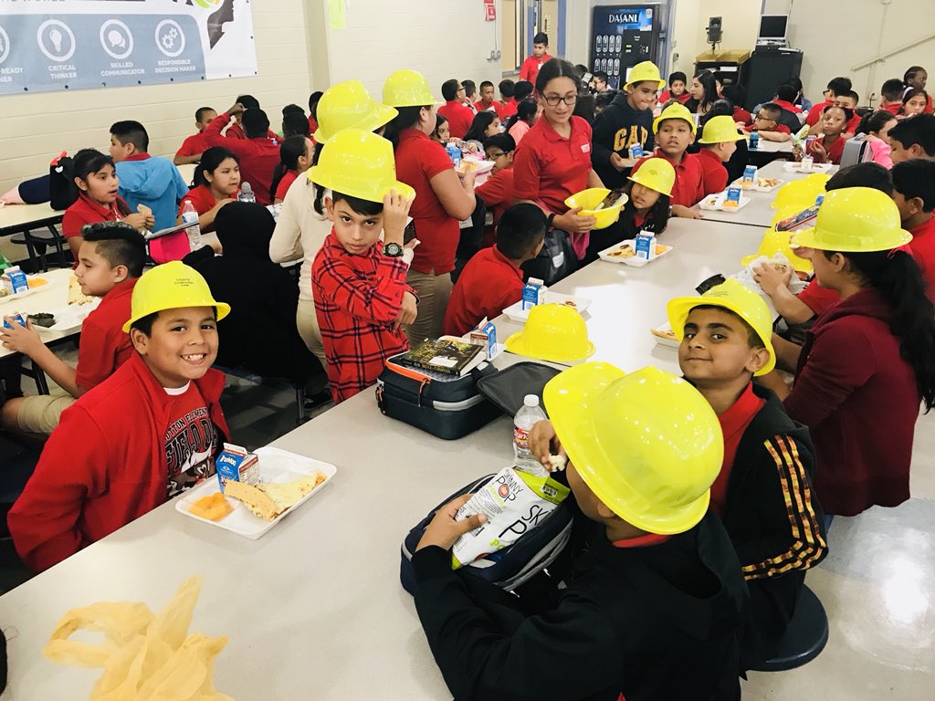 SuttonES_HISD's tweet image. Ms. Coley’s, @Chelle2290 , All-Star “Construction Crew” wastes no time getting to work. They’re Going For Gold and not stopping until the reach their goal. #HighExpectations #SuttonPride