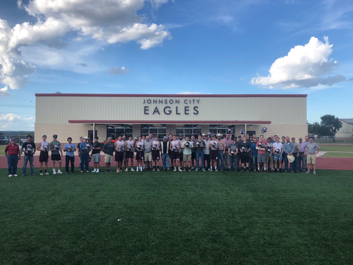 DTSine's tweet photo. Eagle Nation Helmets N Heroes Huge Success! #CultureShock #Booyah #WeRJC https://t.co/CEUlm6YdbF