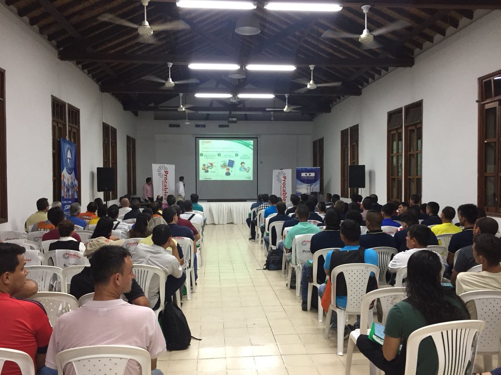 CamacolCucuta's tweet photo. En estos momentos se desarrolla en la Biblioteca Publica la Conferencia: Instalaciones Eléctricas para Viviendas con #Procables #ClubdeMaestrosCamacol https://t.co/QT9jDi2yGU