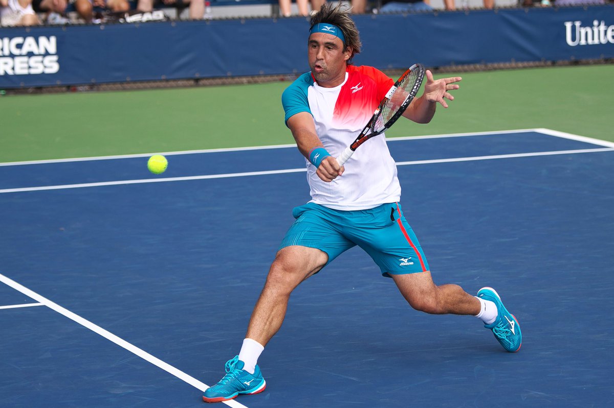 mizuno tennis 2018