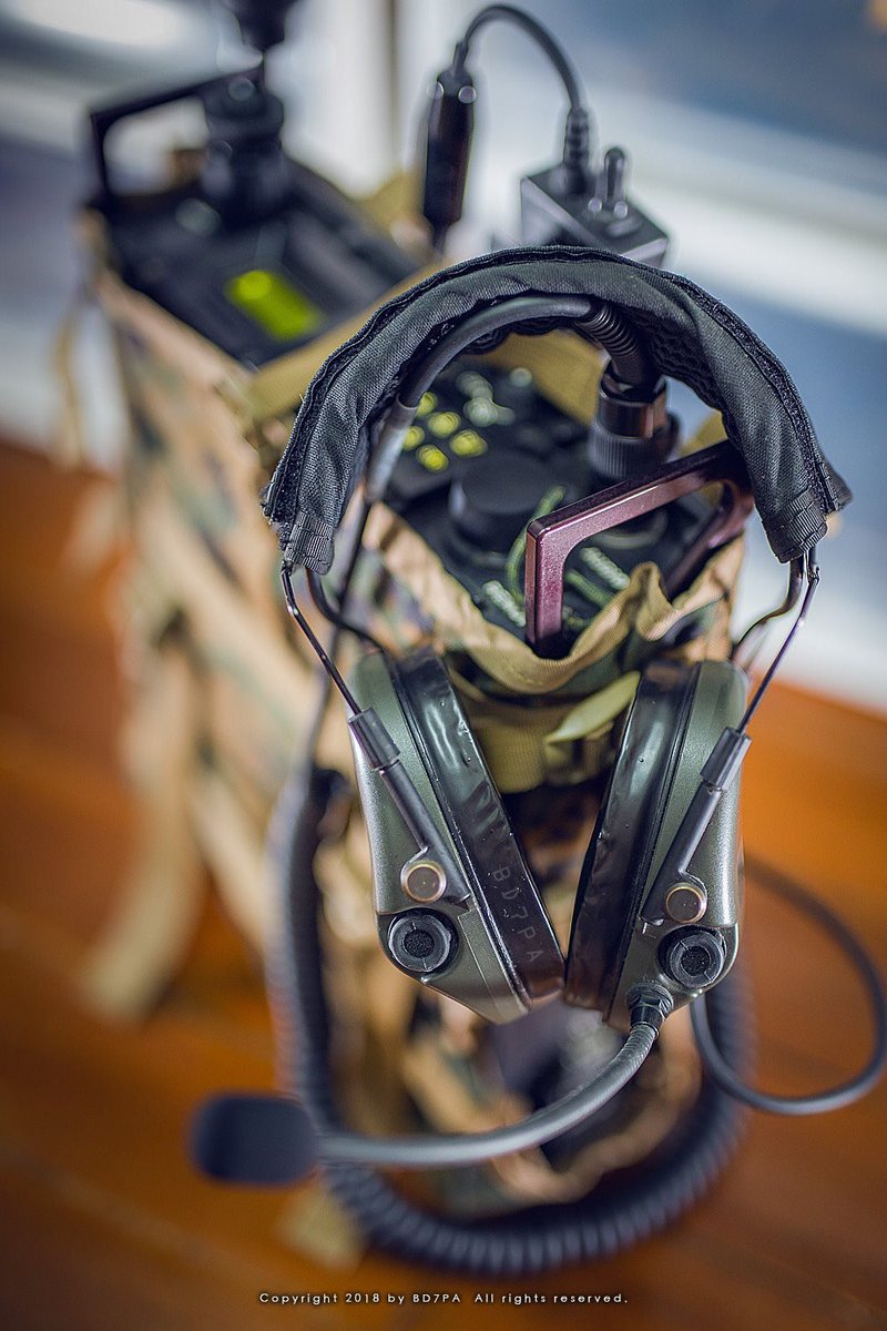 bd7pa's tweet photo. Hi-Threat Tactical headset my favorites #hithreat #teacomm #tacticalcomm https://t.co/G7jdBIBgfR