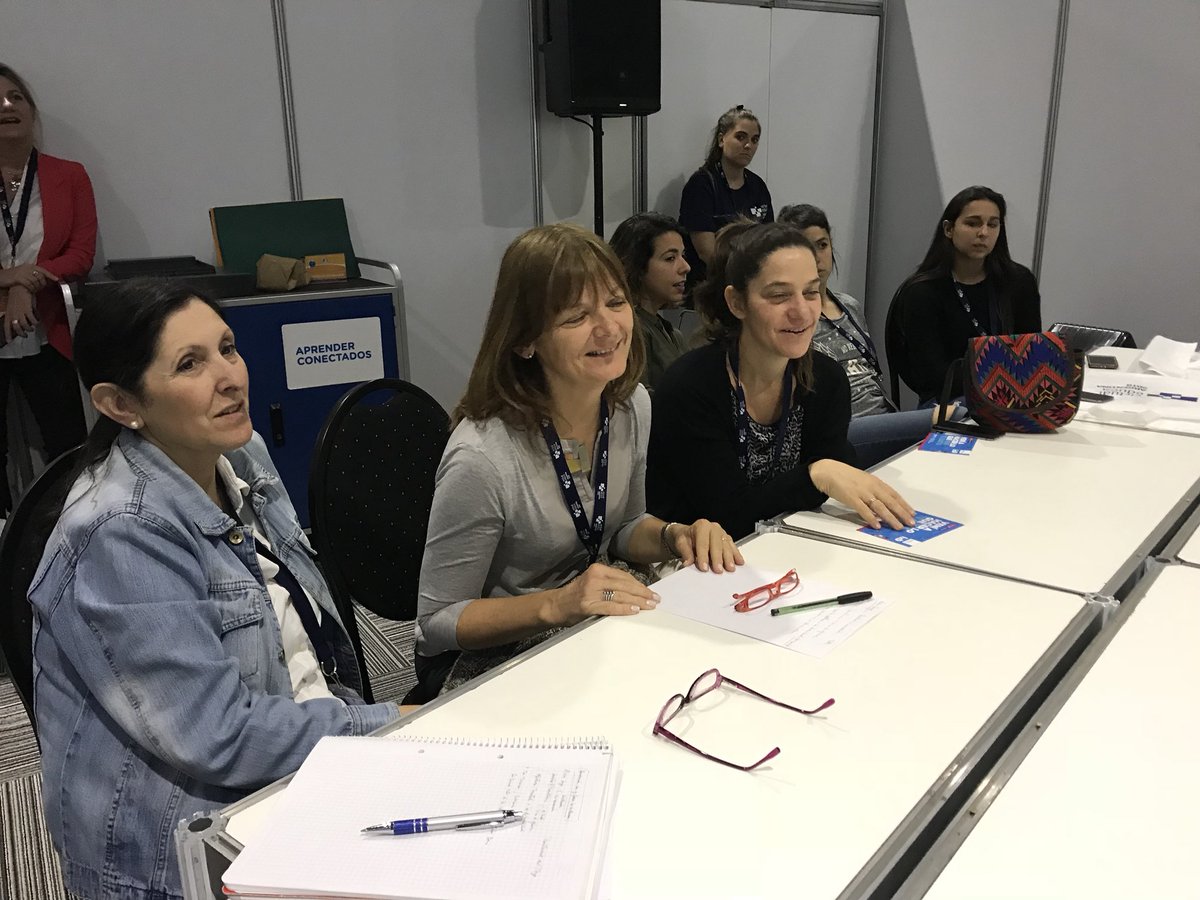 conectar_LAB's tweet photo. Continúan los talleres de #IxD en #VirtualEduca2018 

“Innovación con y para la inclusión. Transitando el cambio 
educativo" a cargo de @maruditullio  de @HacerLazos 

¿Qué esperás para descubrirnos?
#SomosEDUCAR #AprenderConectados https://t.co/33L3Z4Cre1