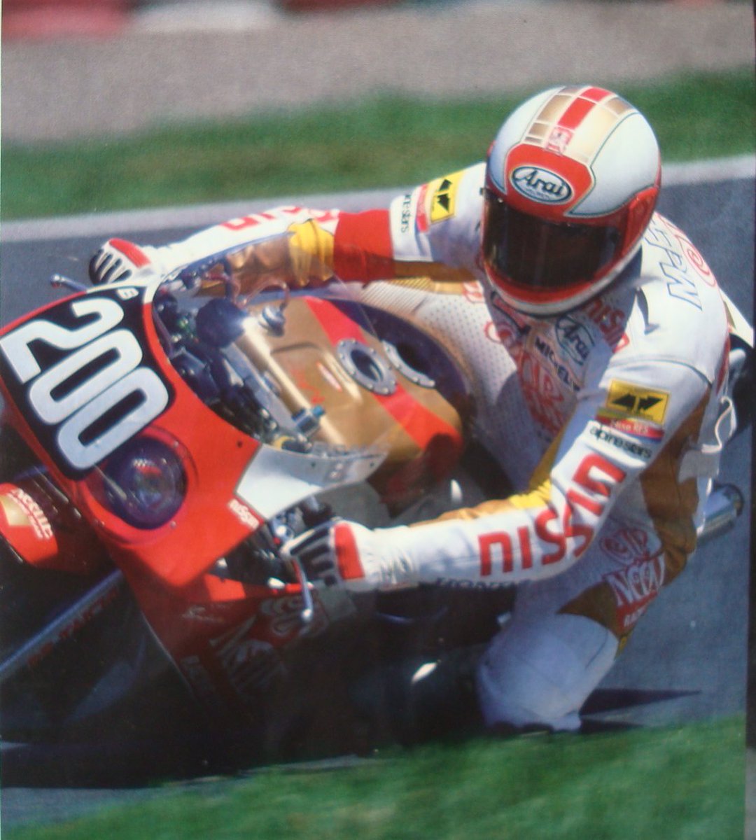 popsyosh34's tweet image. pics lifted from a wrinkled old PB magazine poster #taira #robmac #suzuka8hour1989 #tech21 #cupnoodle @KevinSchwantz @matoxley @Sully27gp @topcoalpha photo credit to @patrickgosling 👍