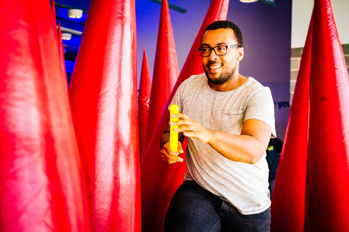 #Throwback naar de teambuilding van vorige week: lasershooten, lachen2.0, team games &amp; estafette lopen op een springkasteel 👌🏆
Ook een teamspeler? We zoeken nog volk! 👉 bit.ly/2xdvjy3