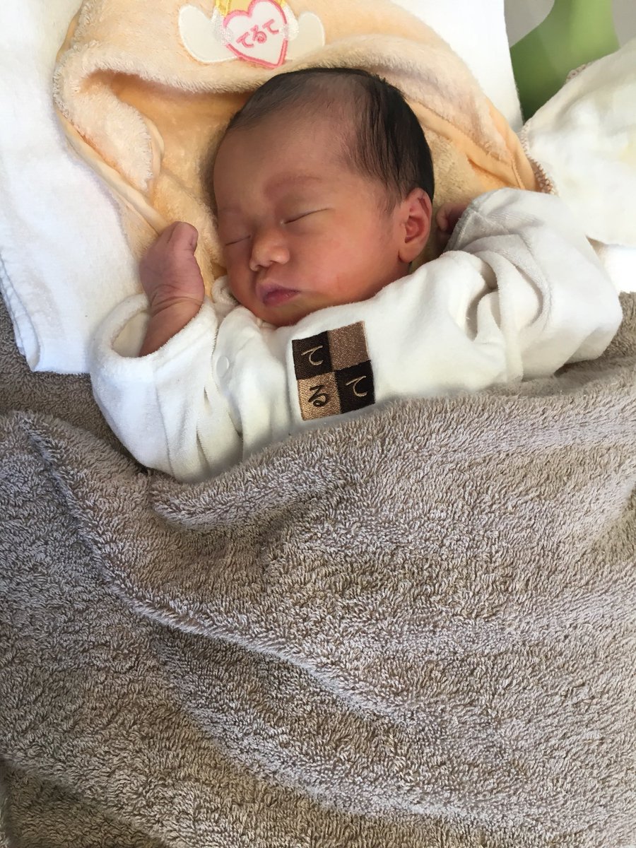 트위터의 神楽エマ 님 あいびjrに会ってきた W せなちゃんめっちゃ可愛い E 赤ちゃんてこんなちっちゃいのね ゚ロ゚ れいちぇるjrは親方みたいで ゆるキャラだし赤ちゃんて可愛いな みんな出産ラッシュだー W 트위터의 神楽エマ 님 あいびjrに会ってきた W せなちゃんめっちゃ可愛い E 赤ちゃんてこんなちっちゃいのね ゚ロ゚ れいちぇるjrは親方みたいで ゆるキャラだし赤ちゃんて可愛いな みんな出産ラッシュだー W