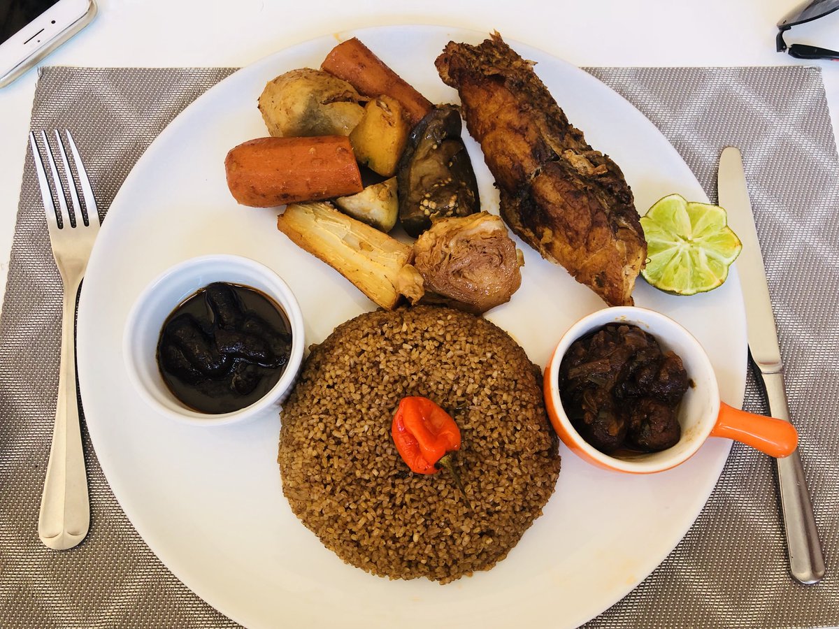 OussamaOmais's tweet image. J’ai enfin dégusté le #tiepboudien du @Chefkhalil_kaaf, Il a tenu toutes ses promesses! #senegal #mokai #dakar #platnational 🇸🇳