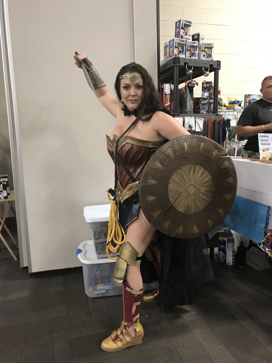 VisitHickoryNC's tweet image. As of today, the Hickory Gun &amp;amp; Knife Show and the Hickory Con Comic Book Convention WILL BE HELD THIS WEEKEND.  If that changes, we will post a cancellation notice.  #myhky #hickorymetrofun #mycatawbacounty #hickorync