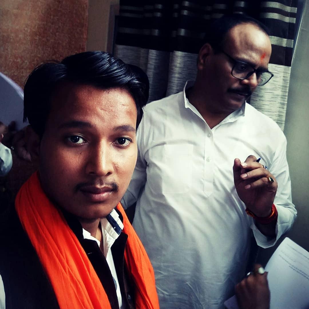 popular_atul21's tweet photo. #माननीय_बृजेश_पाठक जी #कैबिनेट_मंत्री_राजनैतिक_पेंशन #विधिक_न्याय एवं  #सौर_ऊर्जा जी
🇮🇳🇮🇳🇮🇳🇮🇳🇮🇳🇮🇳🇮🇳🇮🇳
#अतुल_कुमार_तिवारी 
#प्रदेश_उपाध्यक्ष < #उत्तर_प्रदेश > #लोकतंत्र_प्रहरी_संघ 
#Mob_no.8601000047
🙏🙏🙏🙏🙏🙏🙏 https://t.co/jMDgZ5EmJC