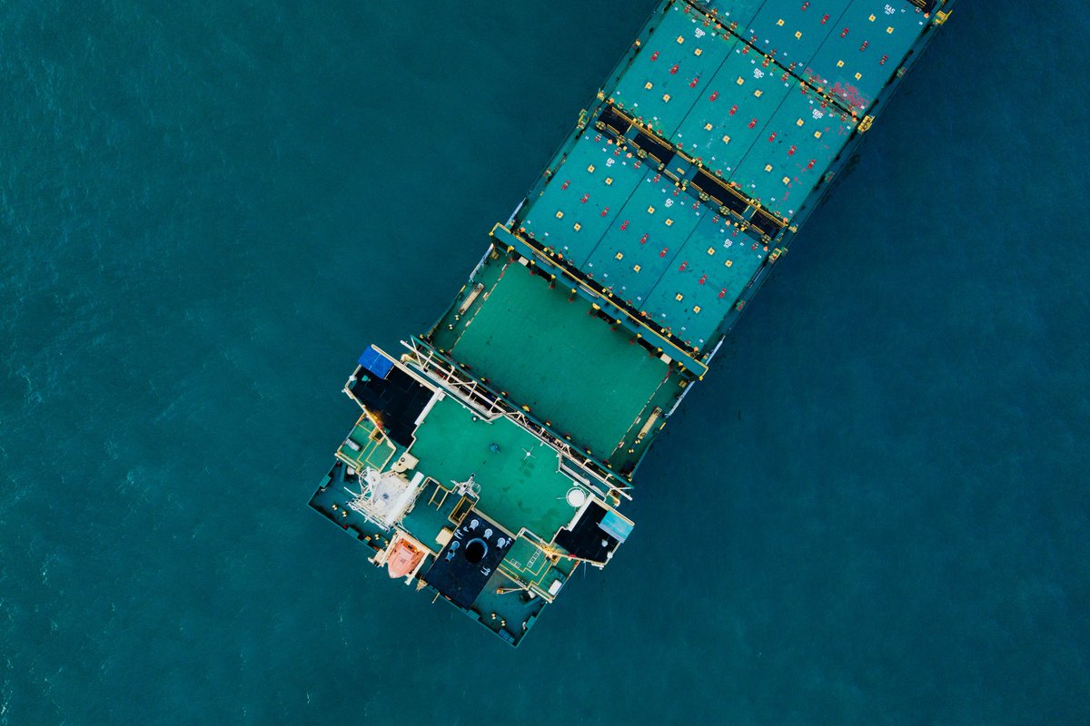 Did you know that the road haulage industry is the UK’s fifth largest employer?   Did you also know that freight haulage industry in the UK transports 98% of food and agricultural products?  Learn more in our latest blog. ow.ly/sFUF30lFrn9 
#freighthaulage #supportukeconomy