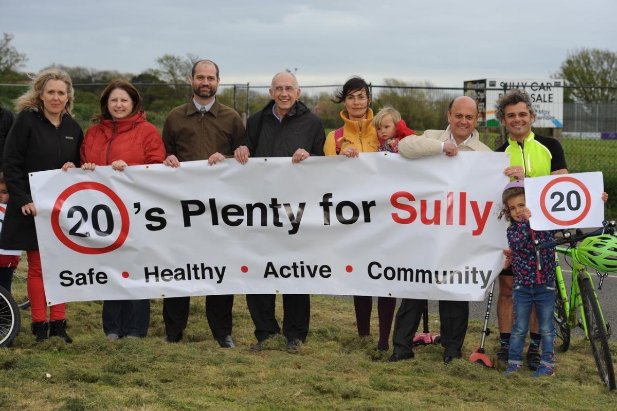 20splentyforus's tweet image. #20splenty now has 400 local campaigns around the UK, Ireland and elsewhere. Strathblane in Scotland is the latest campaign to be formed. Picture shows a recently formed campaign in Sully, Wales. bit.ly/2oUQ7q6