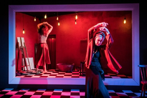 MyTheatreMates's tweet photo. Excellent creative work makes #AboutLeo, the debut play from @AliceAllemano, a real success at @JSTheatre, says @OughtToBeClowns #JSTAboutLeo https://t.co/WhcLSoDHBX https://t.co/0Sn8H46VdL