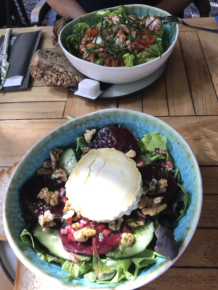 Werklunch met collega <a href="/LindaSanxxxx/">Linda Sanders</a> van de <a href="/Baren_Uitdaging/">B'drechtse Uitdaging</a>. Uitwisselen van ideeën en inspiratie opdoen.