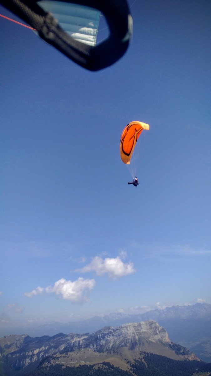 HelloParapente's tweet photo. Pièce à conviction. https://t.co/JSWN0hHf3x