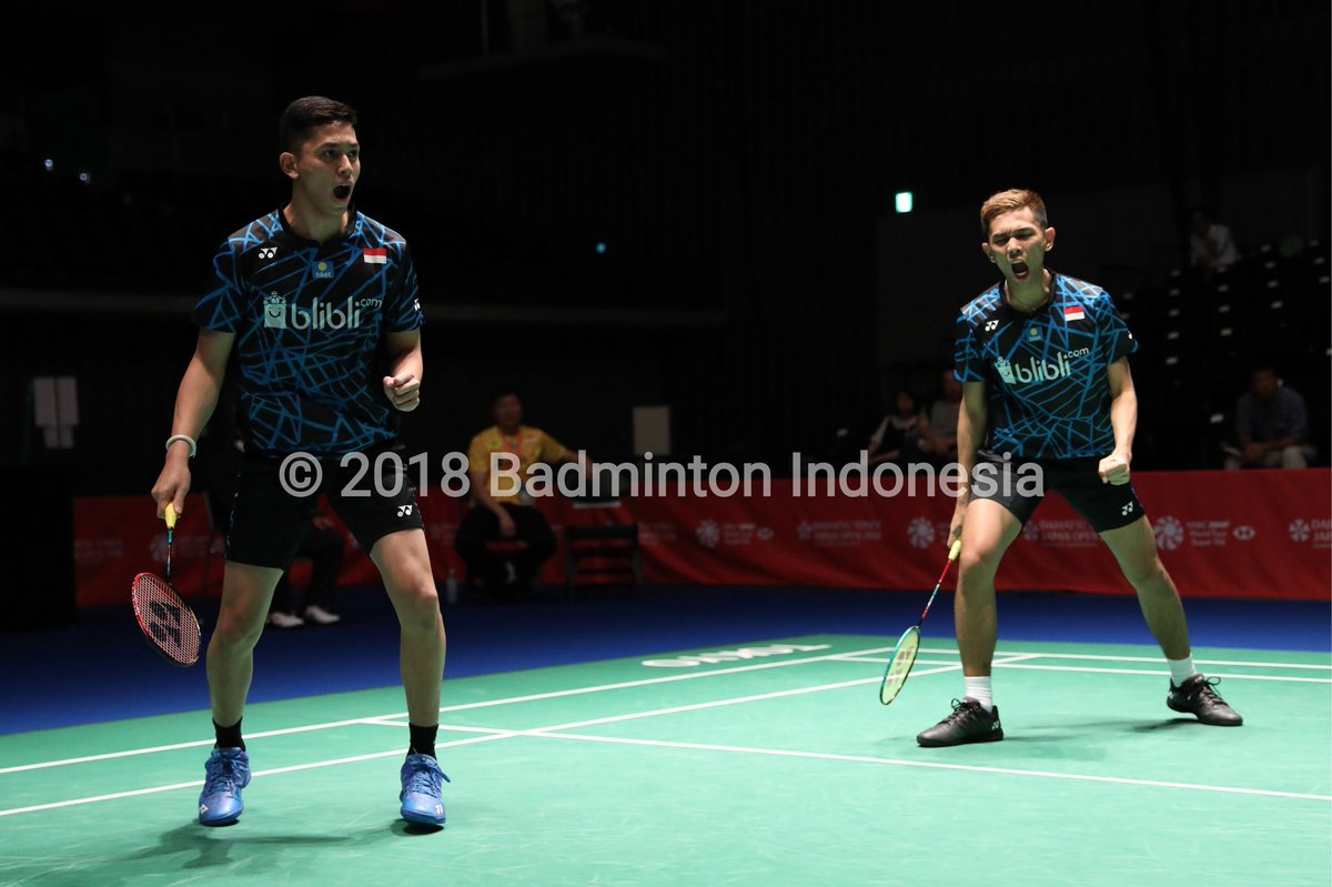 Pasangan ganda putra Indonesia, Fajar Alfian/Muhammad Rian Ardianto meluapkan kegembiraan usai mengalahkan lawannya di babak 16 besar Japan Open 2018, Kamis (13/9/2018)