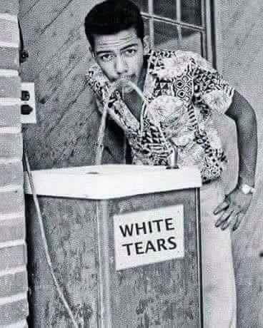 BrainFooood's tweet photo. Psssssst! hey White people

I'll stop talking about Race &amp; dismantling systems of deliberate inequality.

When you stop being racist.

I'm not waiting to be saved by White liberals. So in the meantime I'll be building excellence in the Black diaspora. https://t.co/8Lkp6gm05v